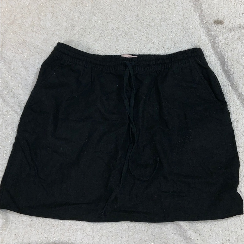 Black skirt
